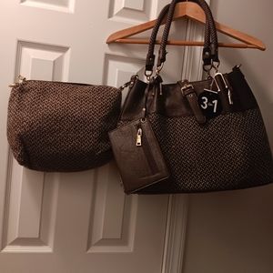 Handbag with cosmetic pouch and coin wallet